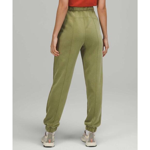 Lululemon Softstreme Relaxed High Rise Pant Suede Jogger Sweatpants Green Size 0 - Picture 4 of 14